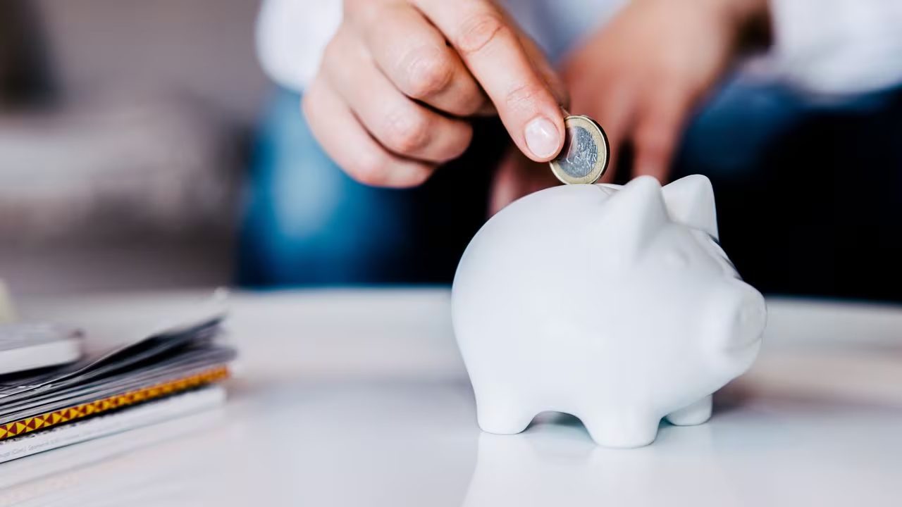 ¿Cómo funciona la regla del 50/20/30?